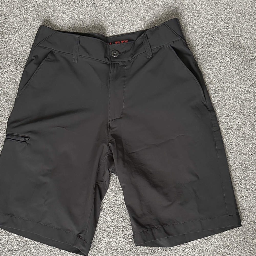 Lee Men's Charcoal Flat Front Shorts performance series size 30